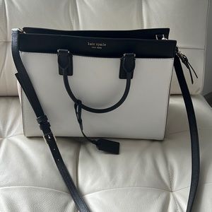 Kate spade tote . Used 2-3 times . Perfect condition!